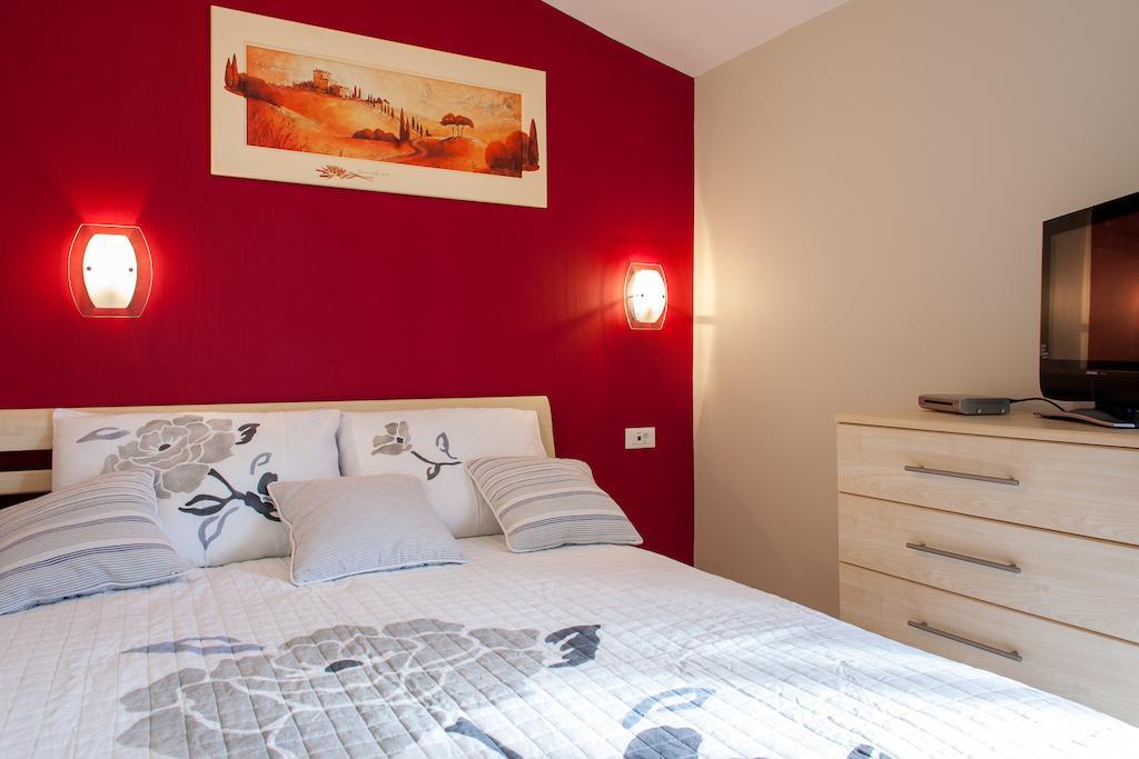 Apartments Toni Omis Phòng bức ảnh