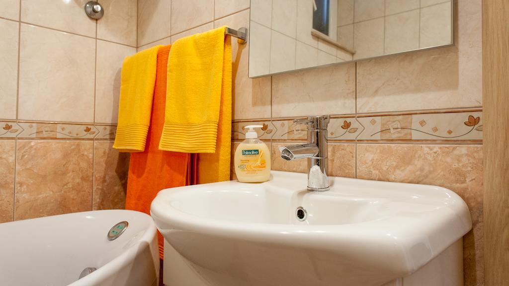Apartments Toni Omis Phòng bức ảnh