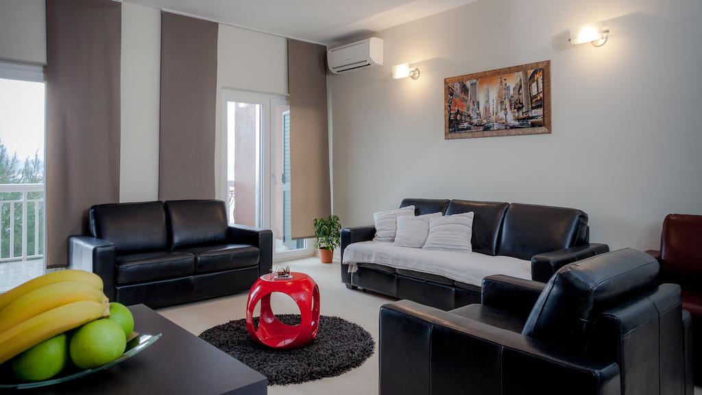 Apartments Toni Omis Phòng bức ảnh